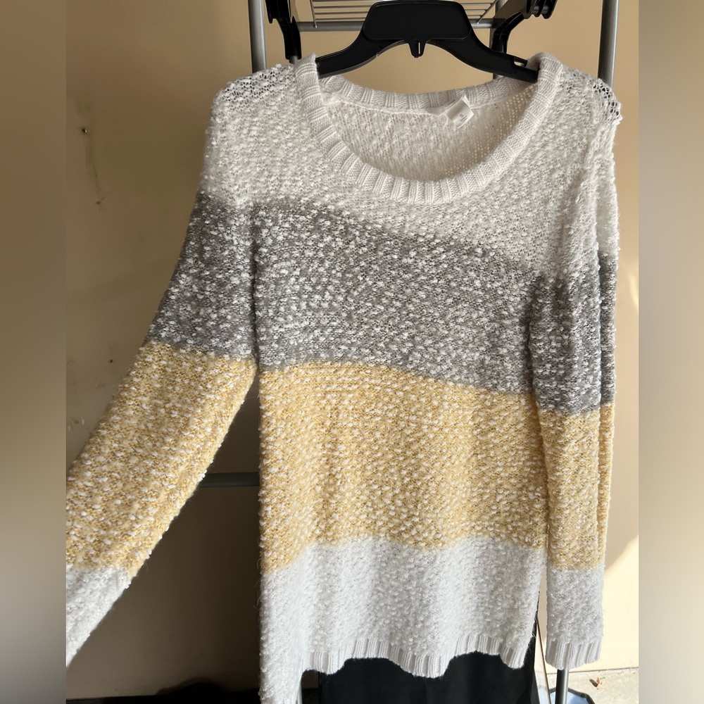 Women’s sweater